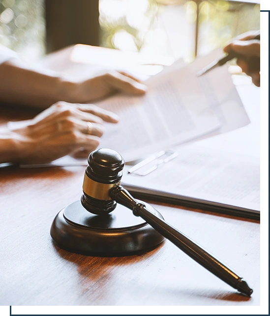 Judge gavel / Justice lawyer Consultant meeting with client, Legal concept